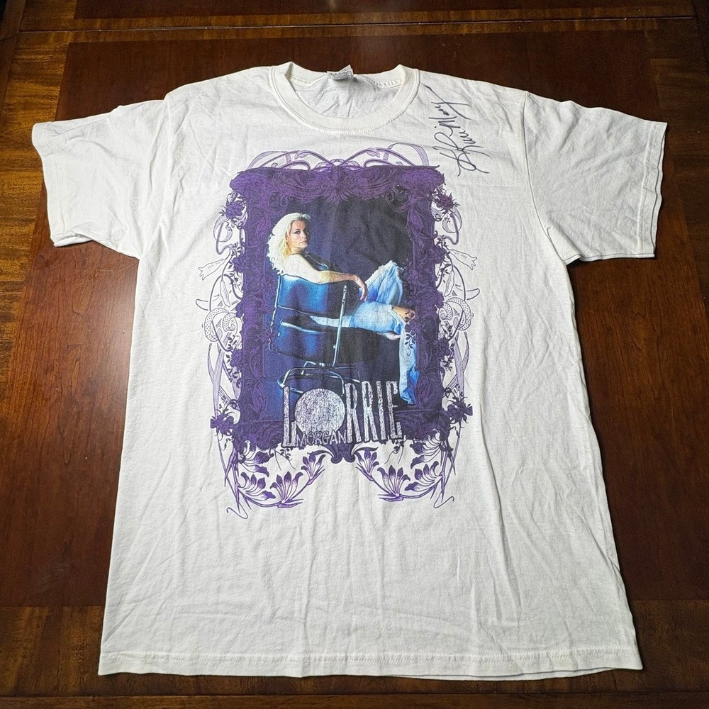Lorrie Morgan Autographed Portrait White T-Shirt Large Fruit of the Loom 22x29